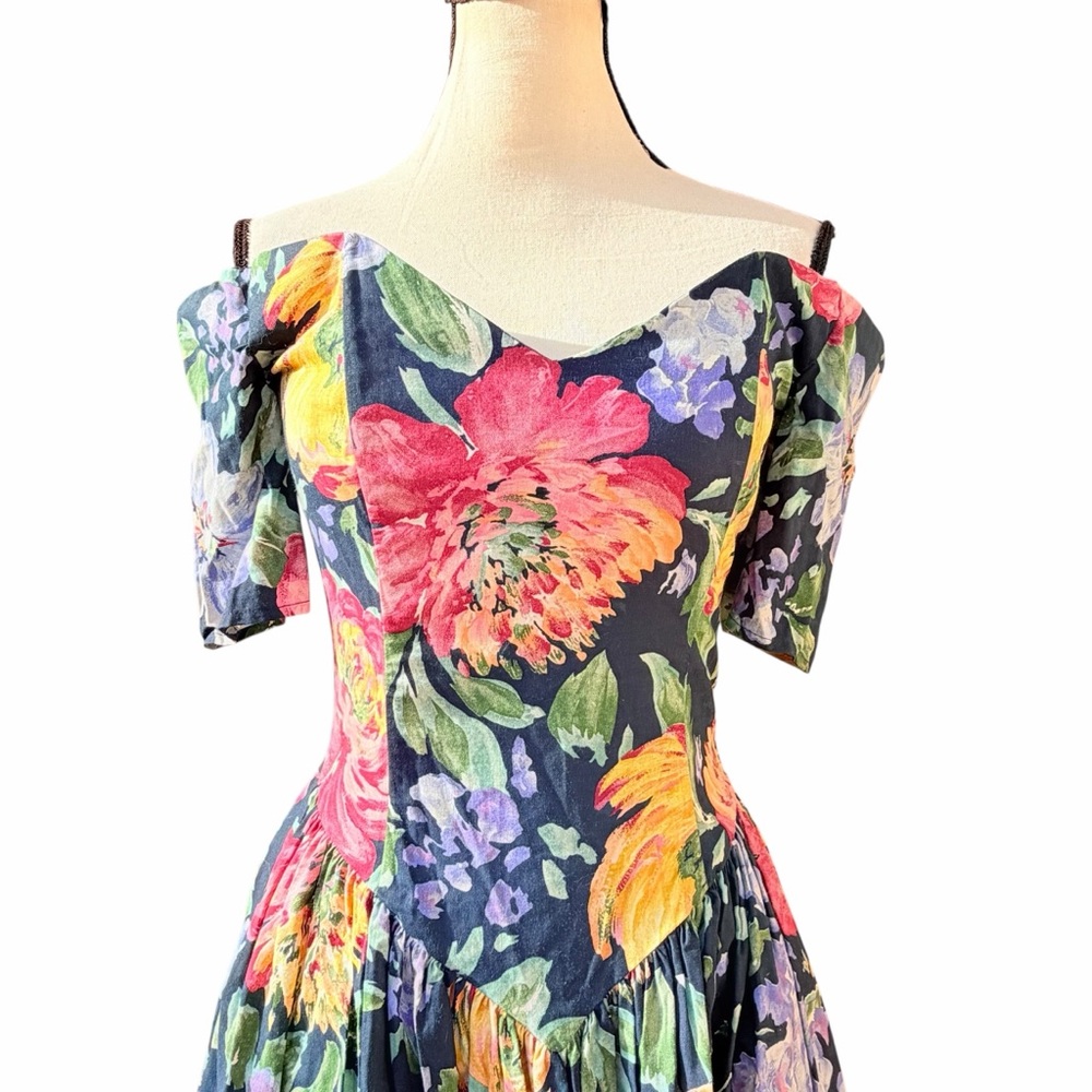 Gunne Sax blue floral off shoulder sweetheart bodice dress - Picture 4 of 7